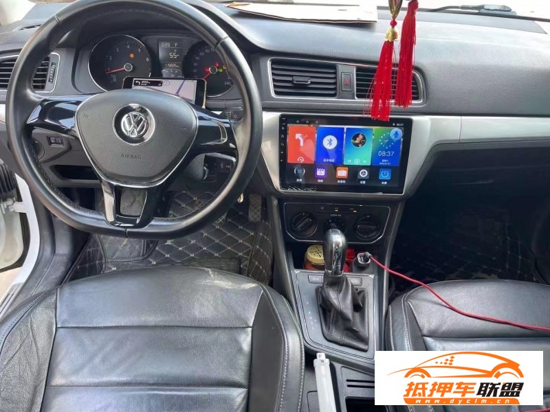  16年大眾朗逸轎車 