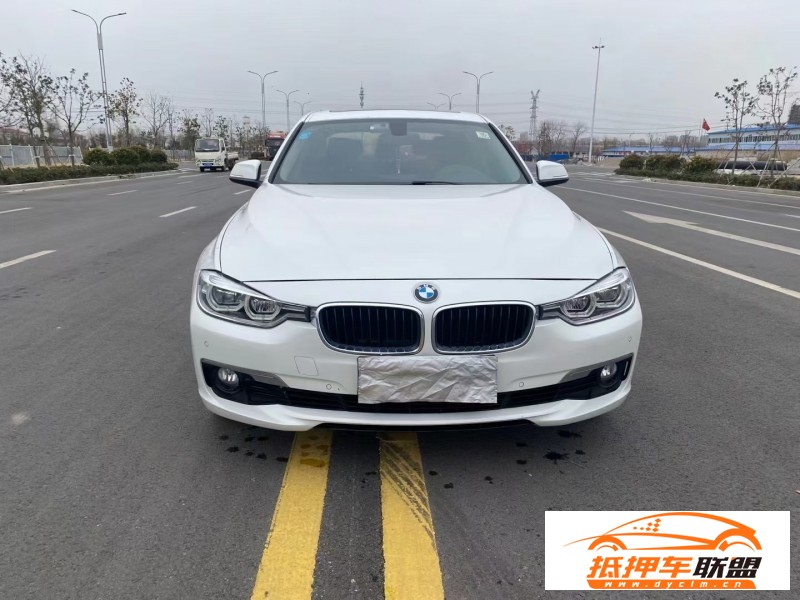  17年寶馬3系轎車 