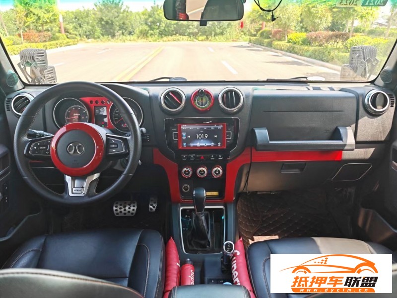 17年北京BJ40轎車 
