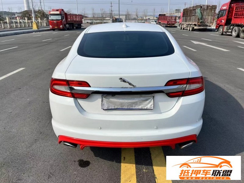  13年捷豹XF轎車 