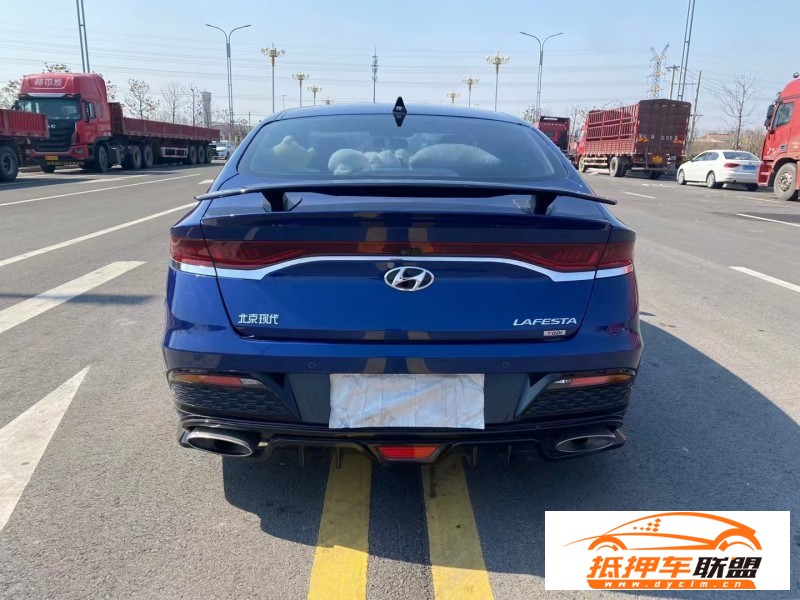  21年現(xiàn)代菲斯塔轎車 