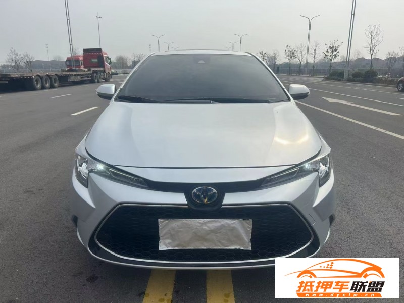  22年豐田雷凌轎車 