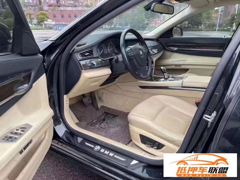  11年寶馬7系轎車 