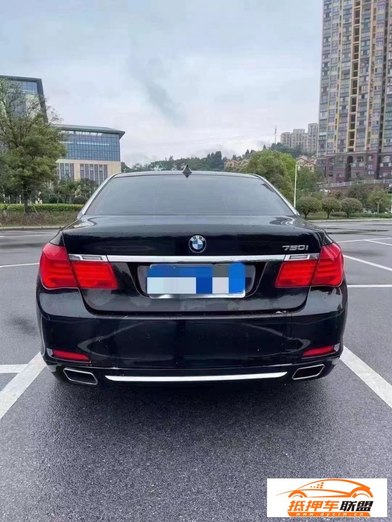  11年寶馬7系轎車 