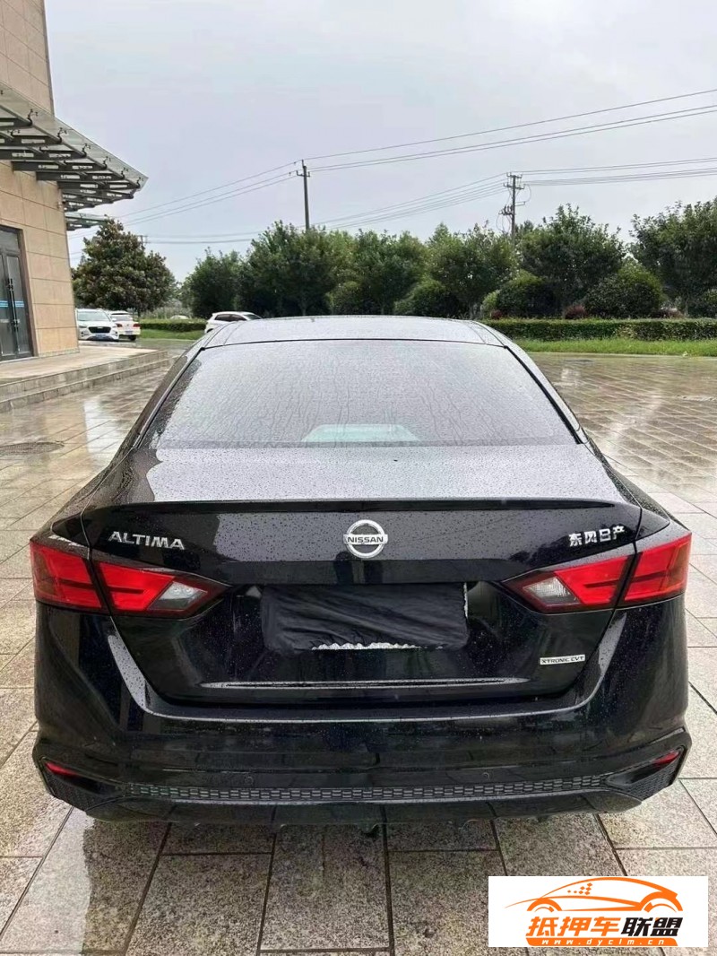  22年日產(chǎn)天籟轎車 