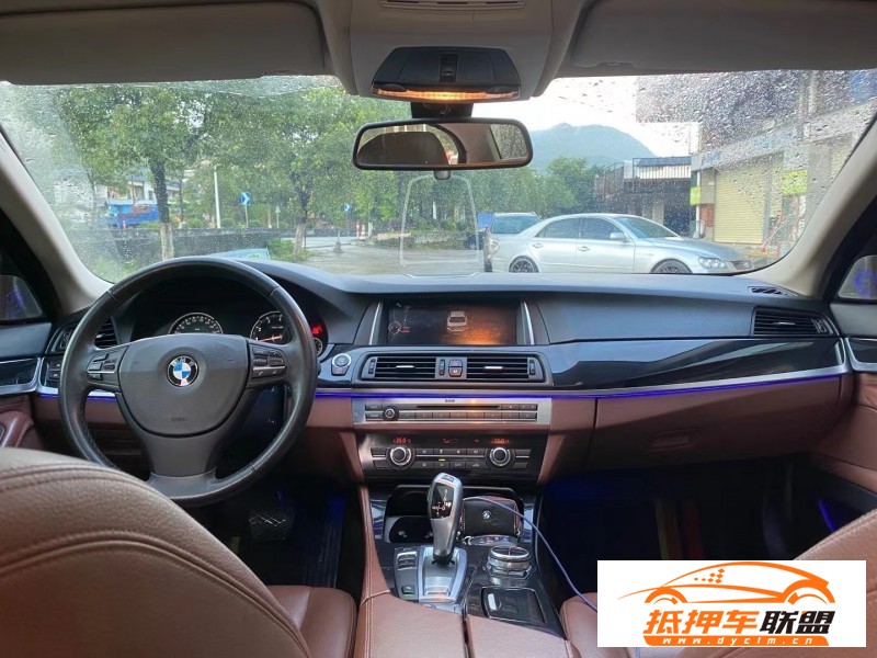  16年寶馬5系轎車 