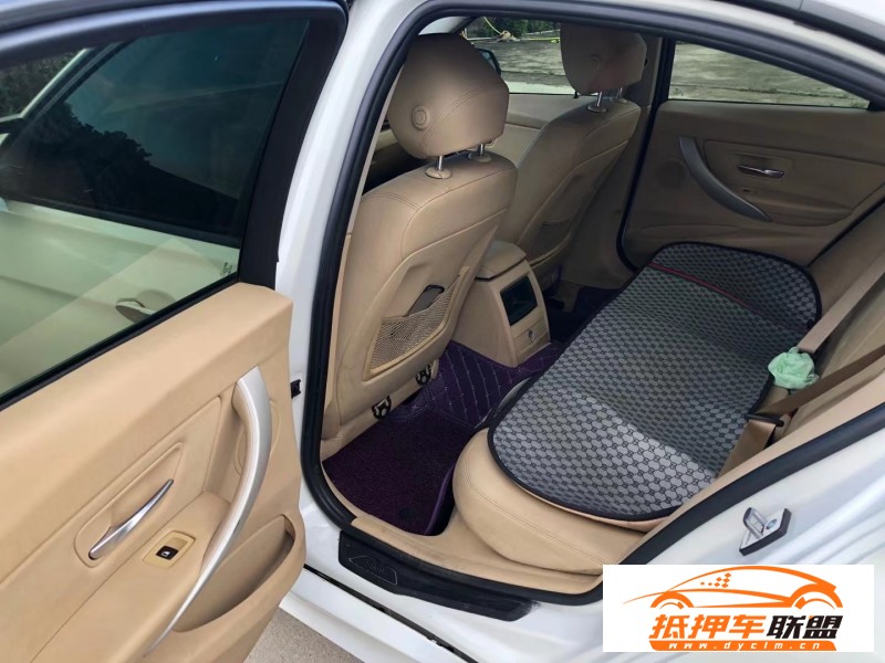  14年寶馬3系轎車 