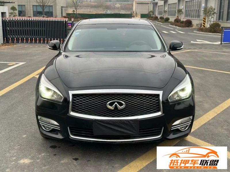  18年英菲尼迪Q70轎車 