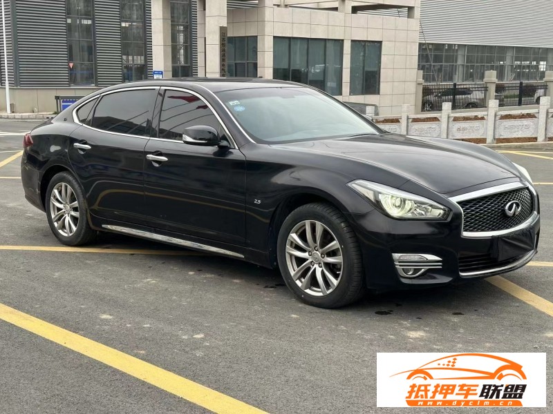  18年英菲尼迪Q70轎車 