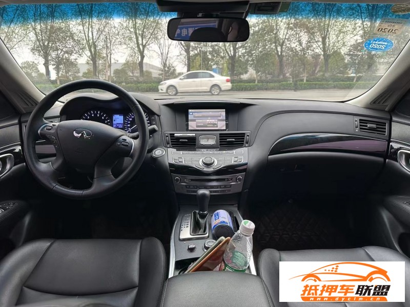  18年英菲尼迪Q70轎車 