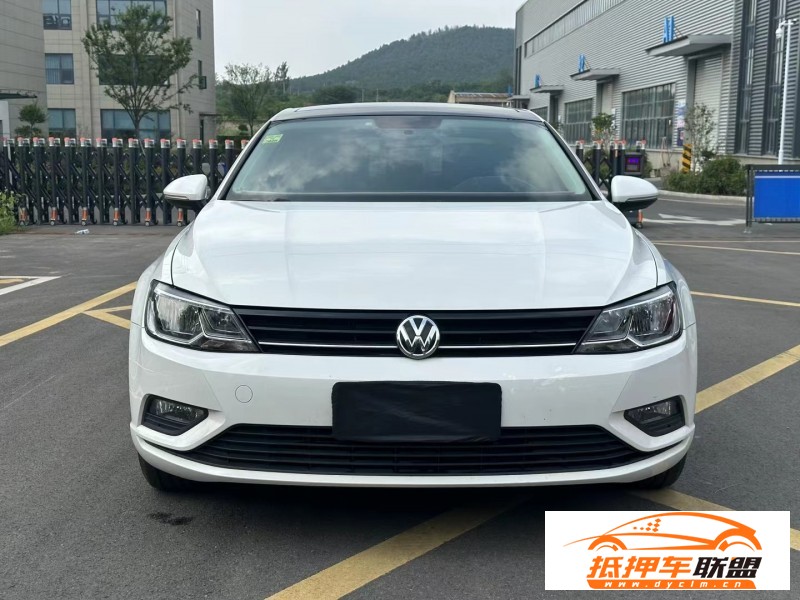  18年大眾凌渡轎車 