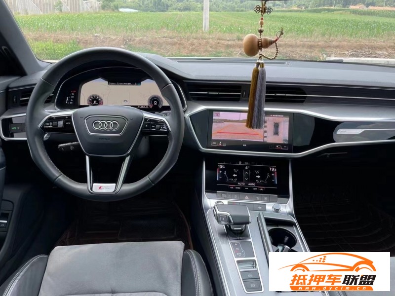  22年奧迪A6轎車 