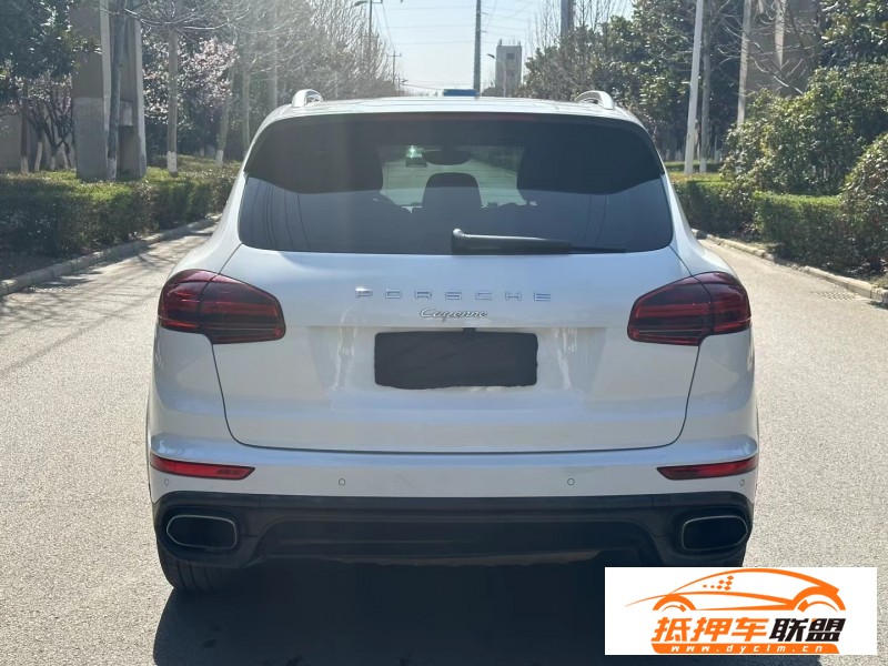  18年保時(shí)捷卡宴SUV 