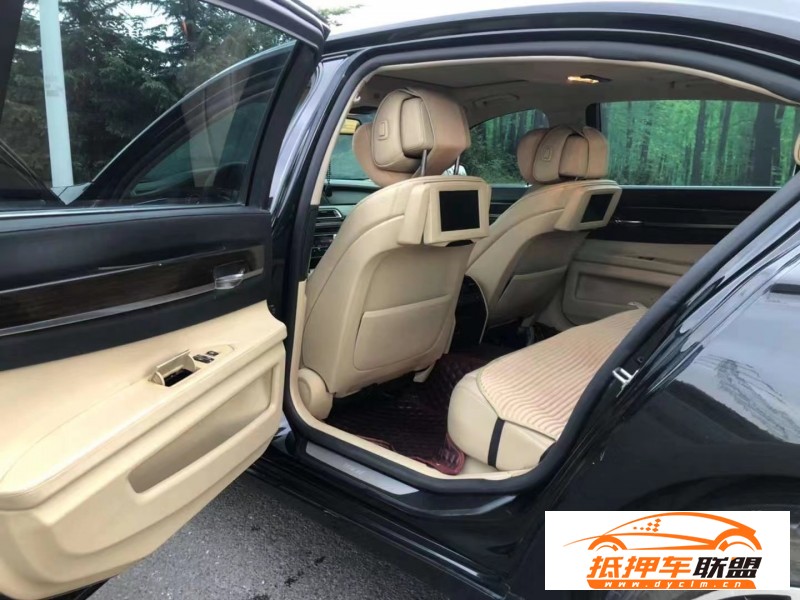 10年寶馬7系轎車 