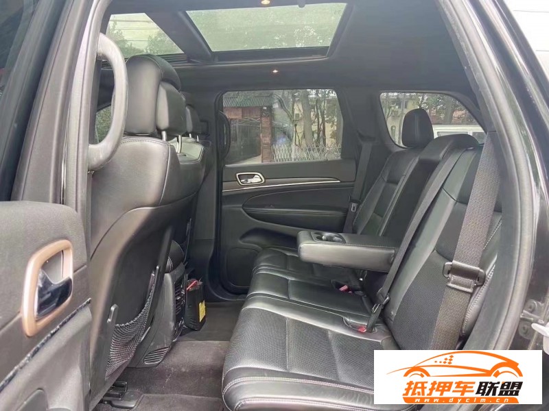  17年Jeep大切諾基SUV 