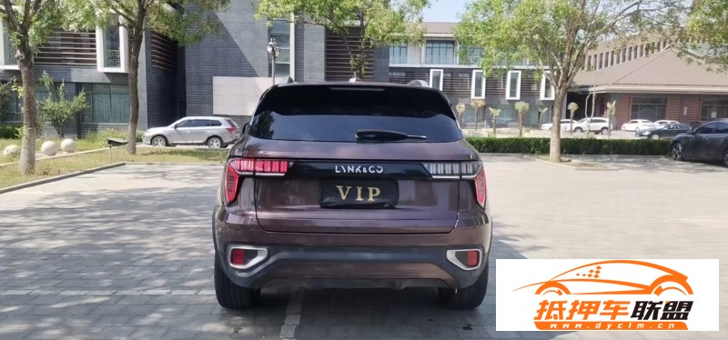  18年領(lǐng)克01SUV 