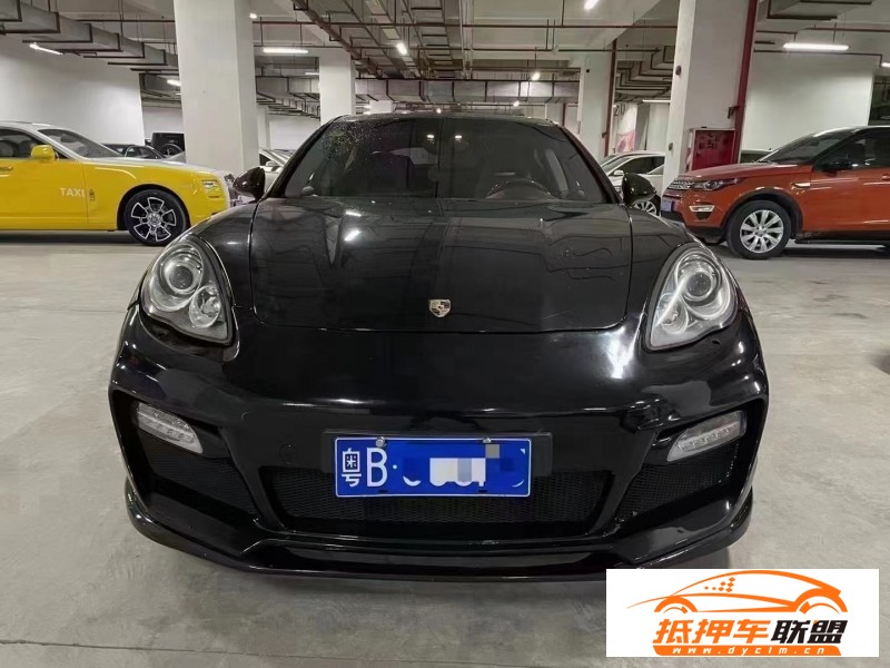  13年保時捷帕納梅拉轎車 