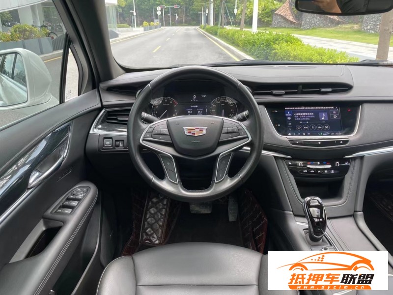  21年凱迪拉克XT5轎車 