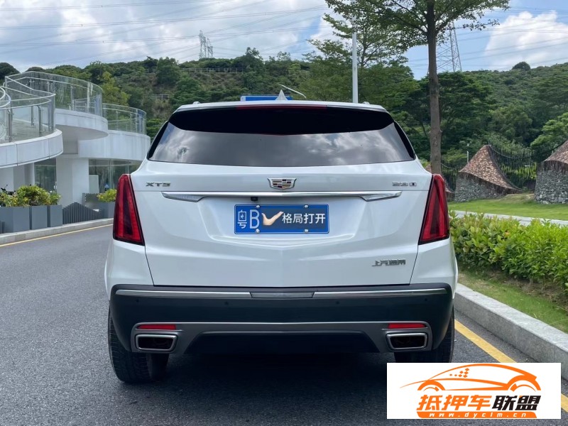  21年凱迪拉克XT5轎車 