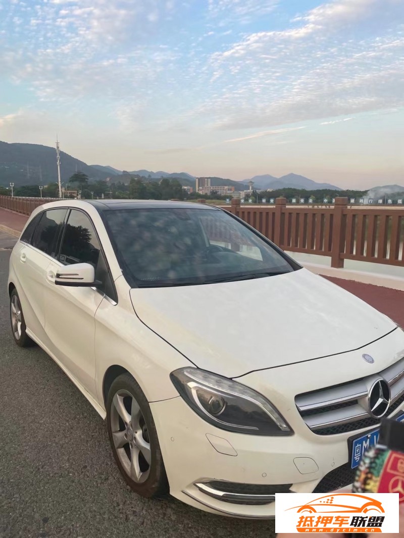  15年奔馳B轎車 