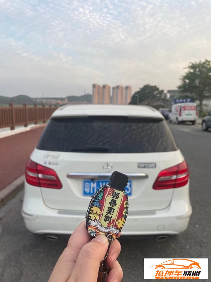  15年奔馳B轎車 