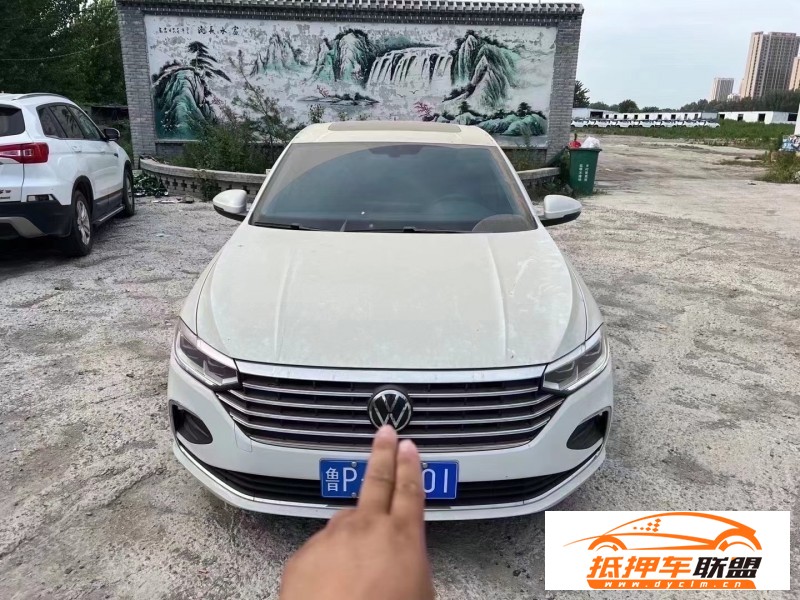  22年大眾朗逸轎車 