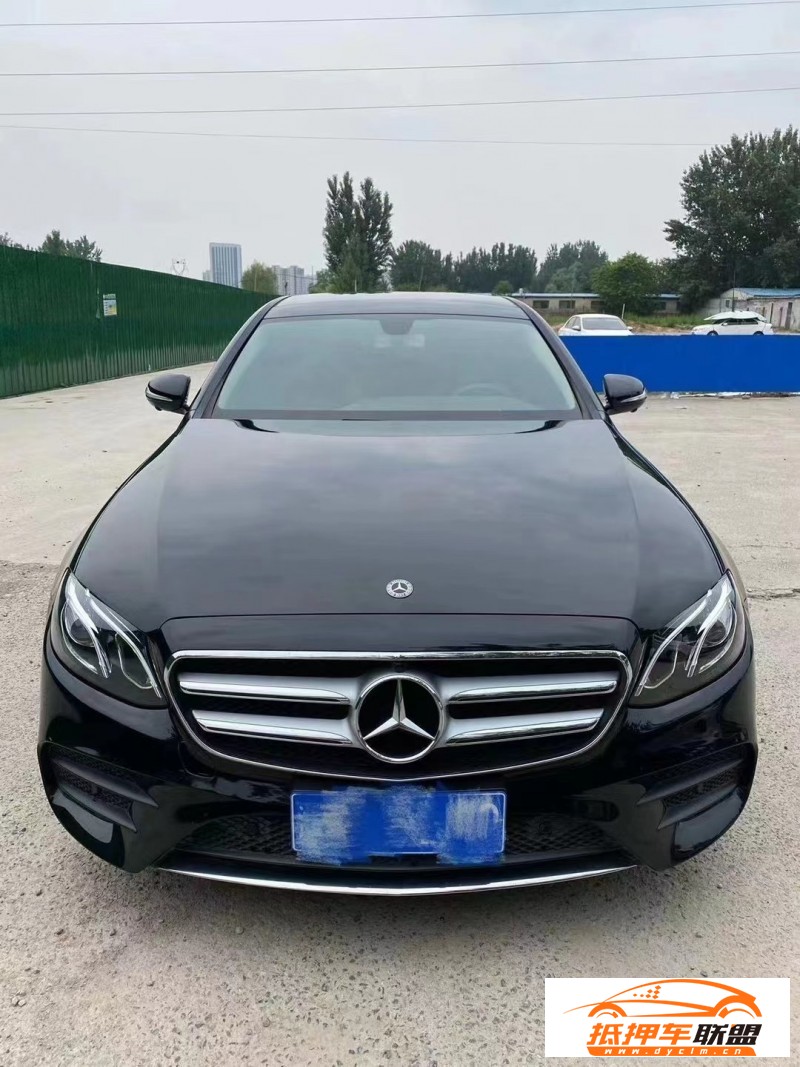  18年奔馳E轎車 