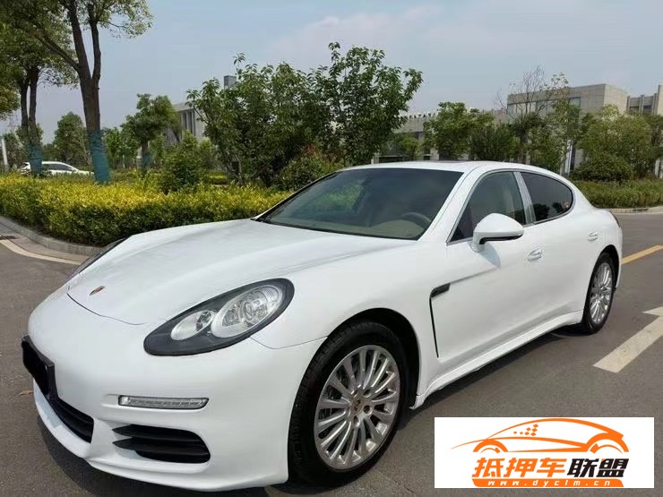  14年保時(shí)捷帕納梅拉轎車 