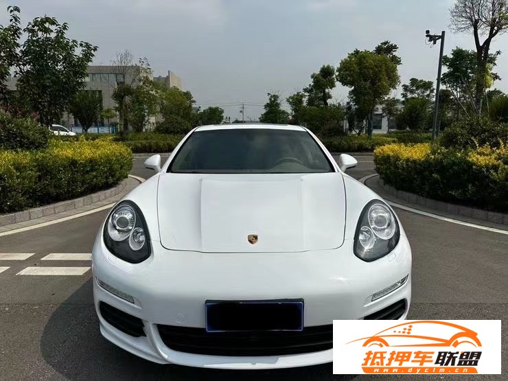  14年保時(shí)捷帕納梅拉轎車 