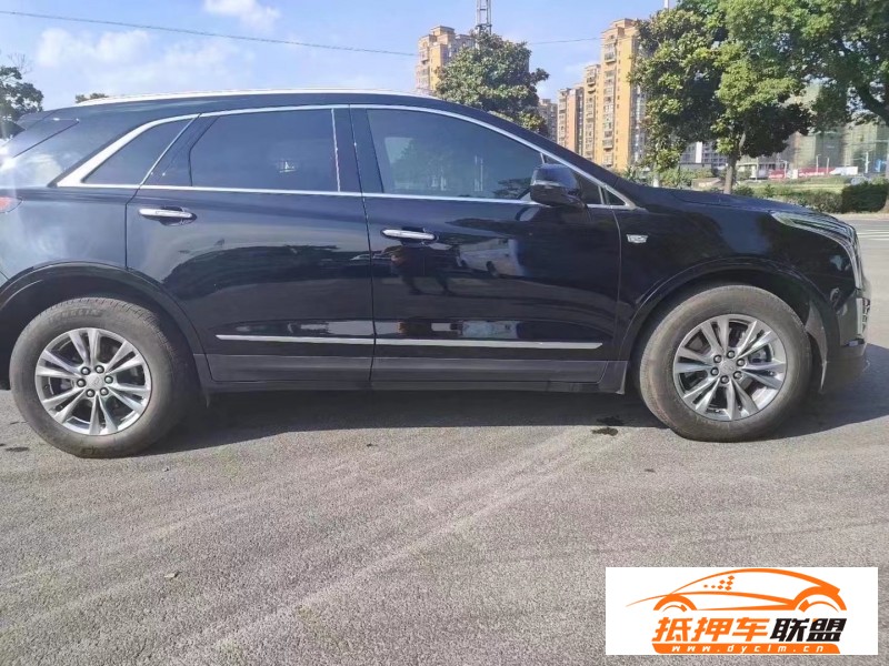  22年凱迪拉克XT5轎車 