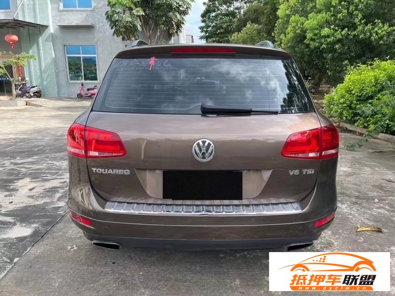  12年大眾途銳轎車 