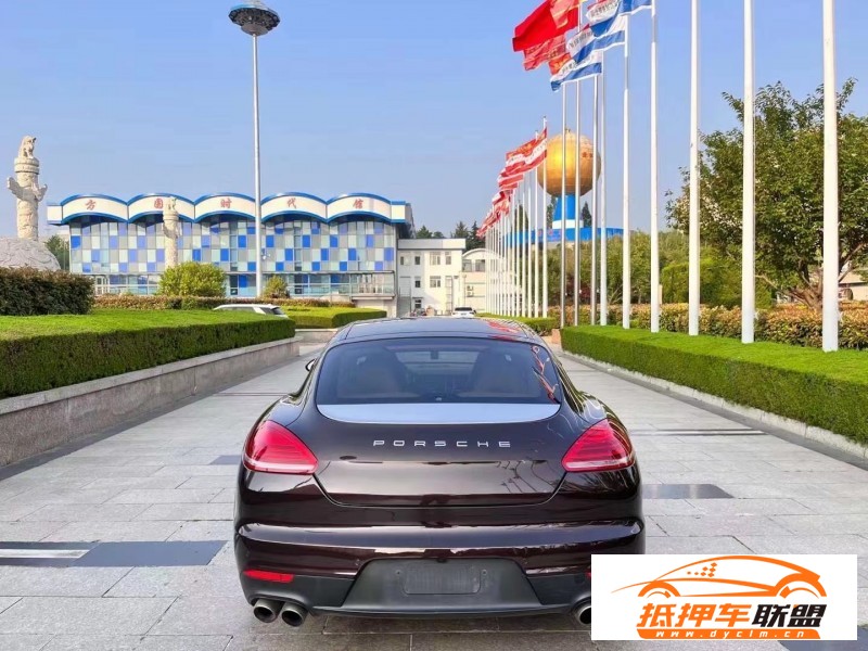  14年保時(shí)捷帕納梅拉轎車 