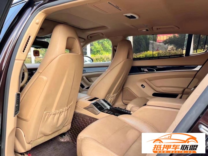  14年保時(shí)捷帕納梅拉轎車 