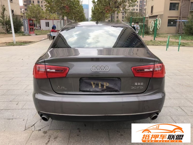  13年奧迪A6L轎車 