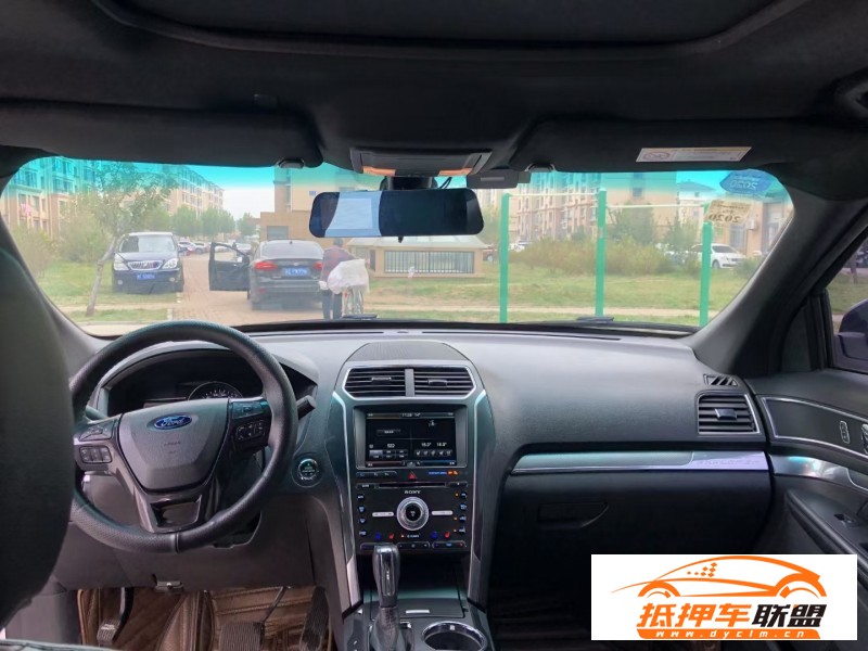  16年福特探險(xiǎn)者SUV 