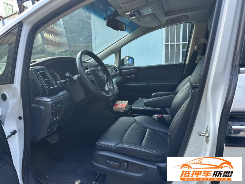  18年本田艾力紳MPV 