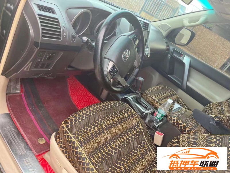  12年豐田普拉多轎車 