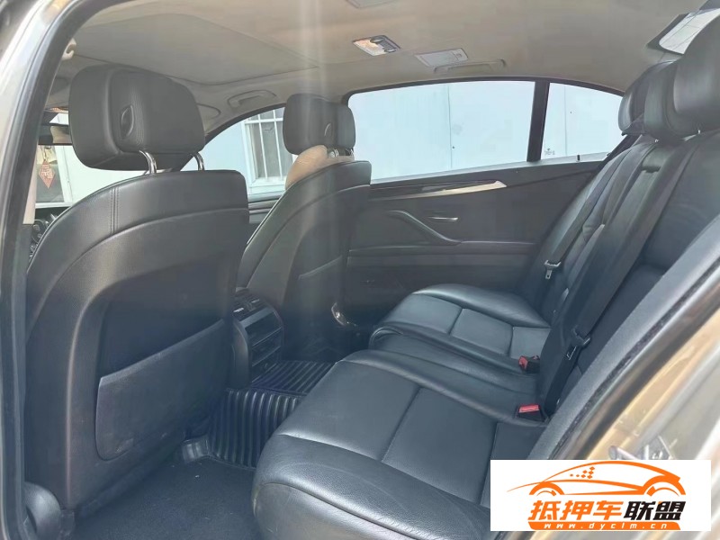  13年寶馬5系轎車 