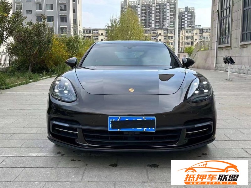  20年保時(shí)捷帕納梅拉轎車(chē) 