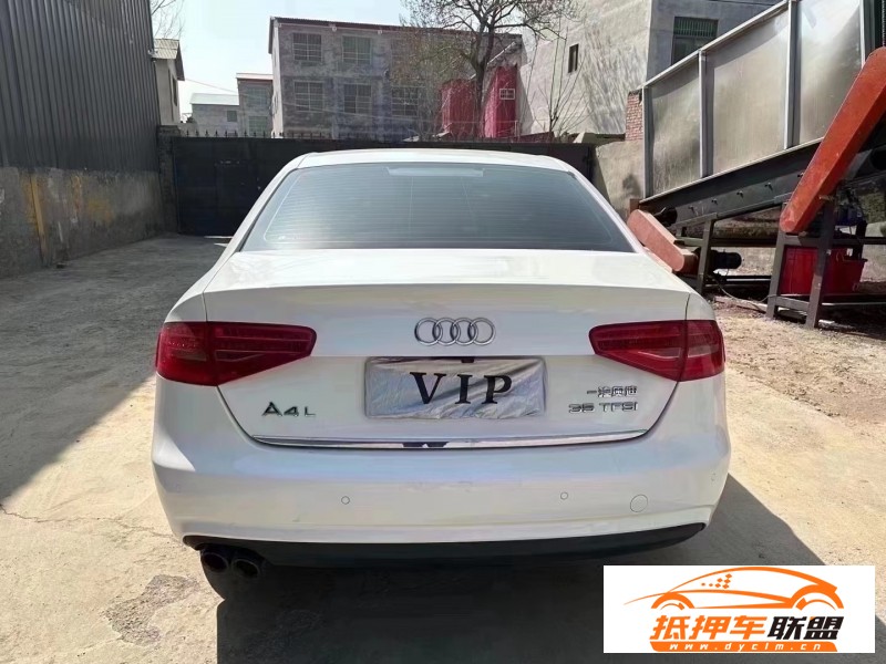  14年奧迪A4L轎車 