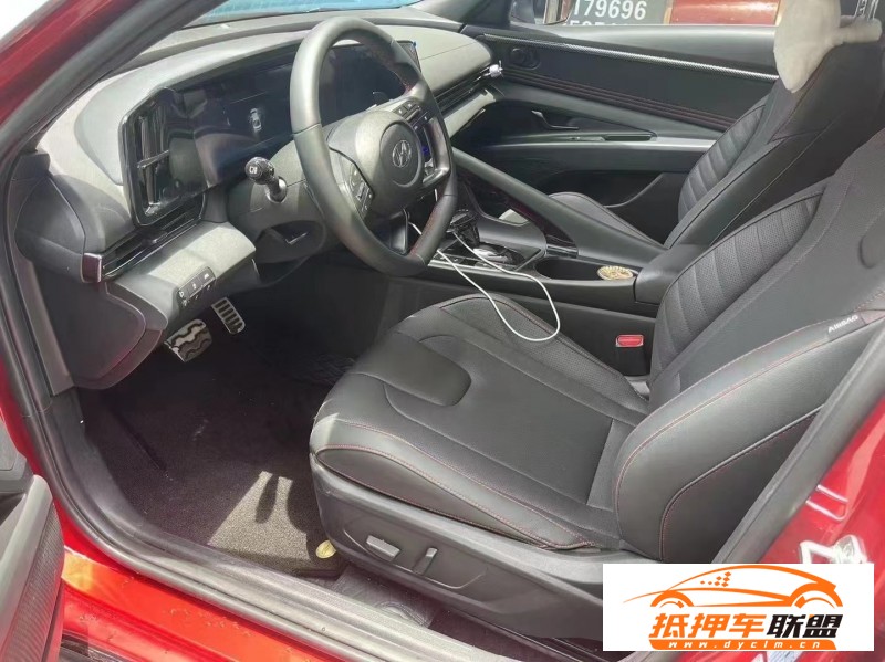  22年現(xiàn)代伊蘭特轎車 