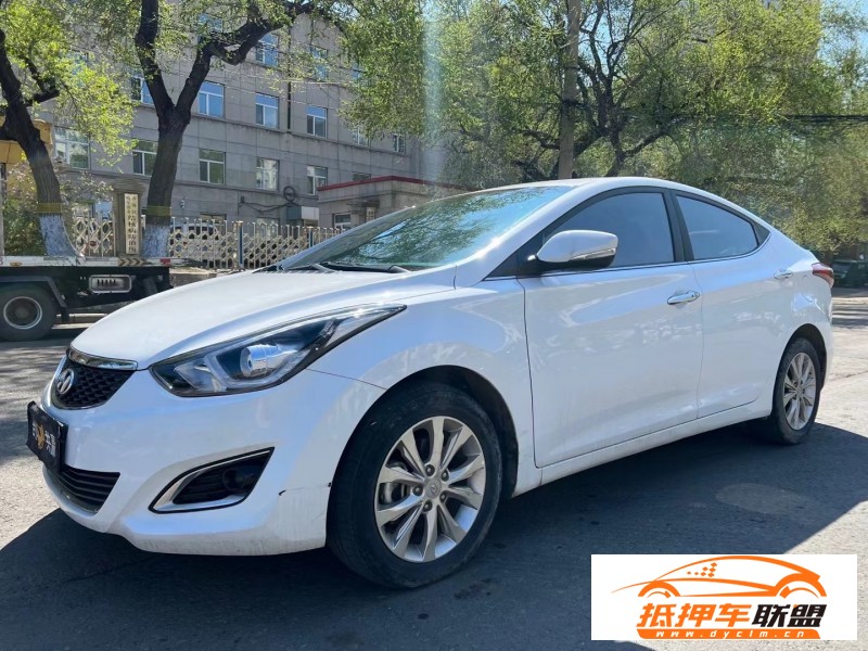  17年現(xiàn)代朗動(dòng)轎車 