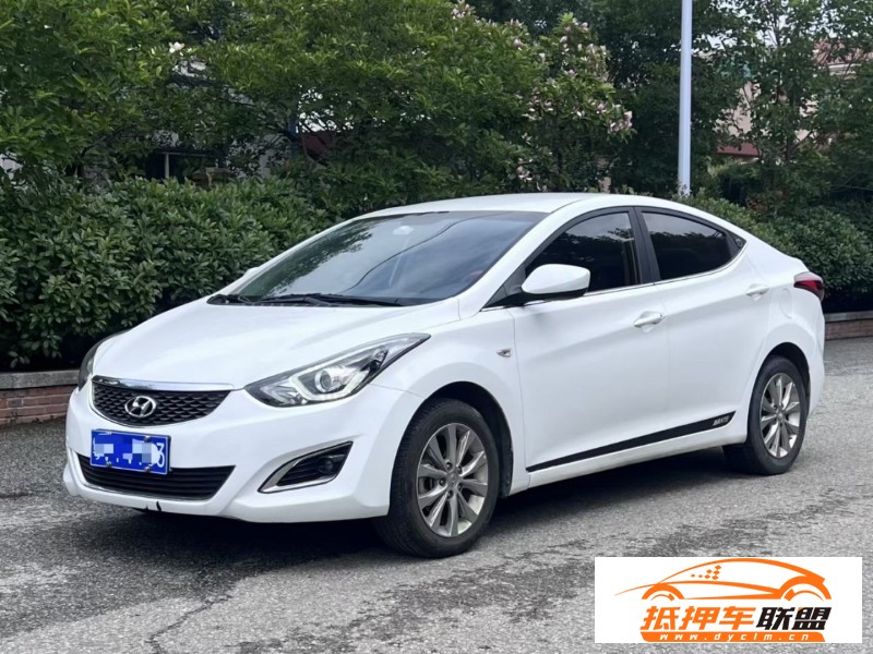  18年現(xiàn)代朗動轎車 