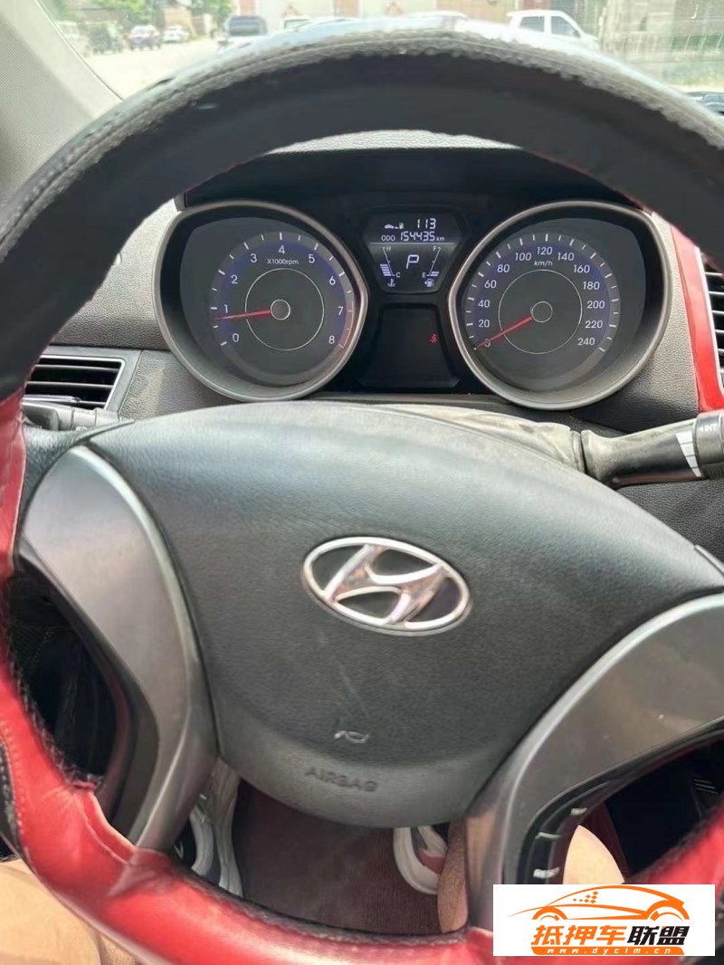  17年現(xiàn)代朗動(dòng)轎車(chē) 