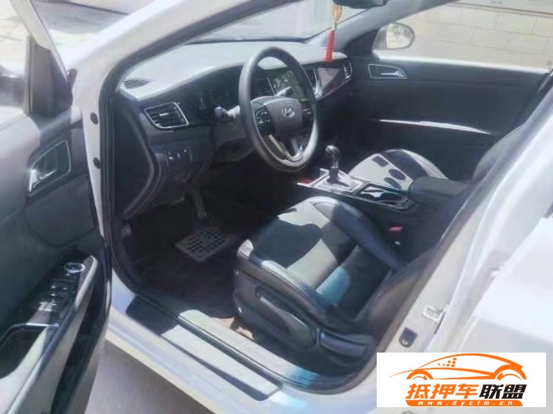 15年現(xiàn)代名圖轎車 