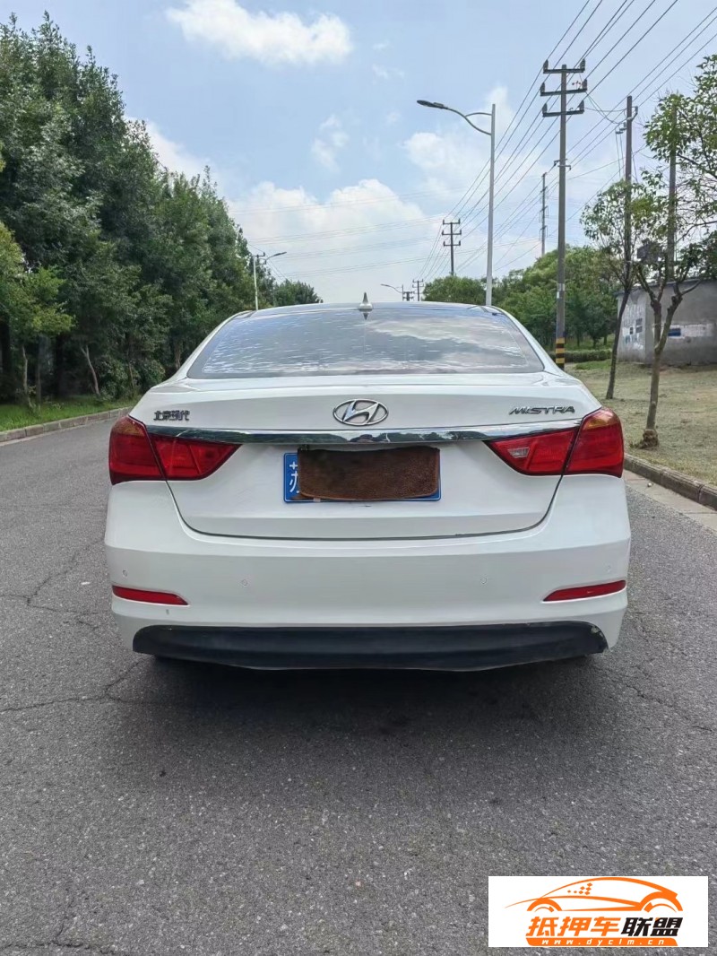  15年現(xiàn)代名圖轎車 
