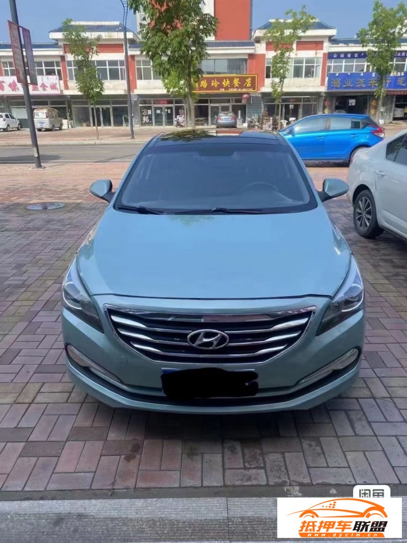  14年現(xiàn)代名圖轎車 