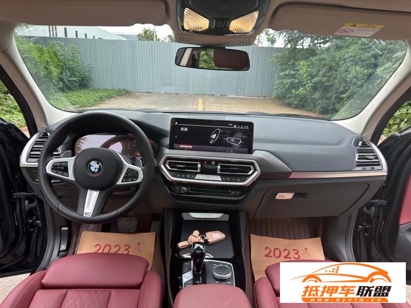  22年寶馬X3轎車 