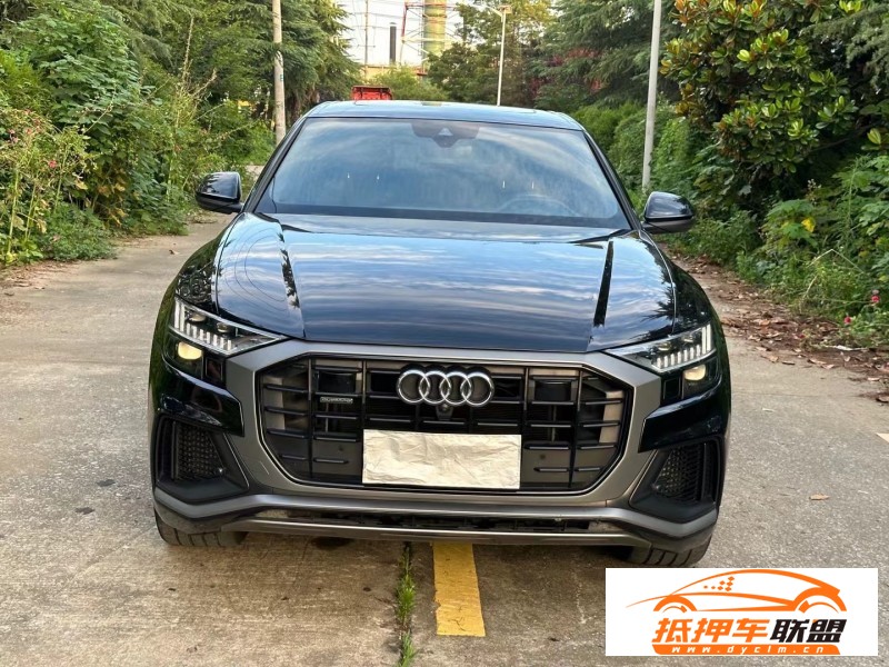  20年奧迪Q8轎車(chē) 