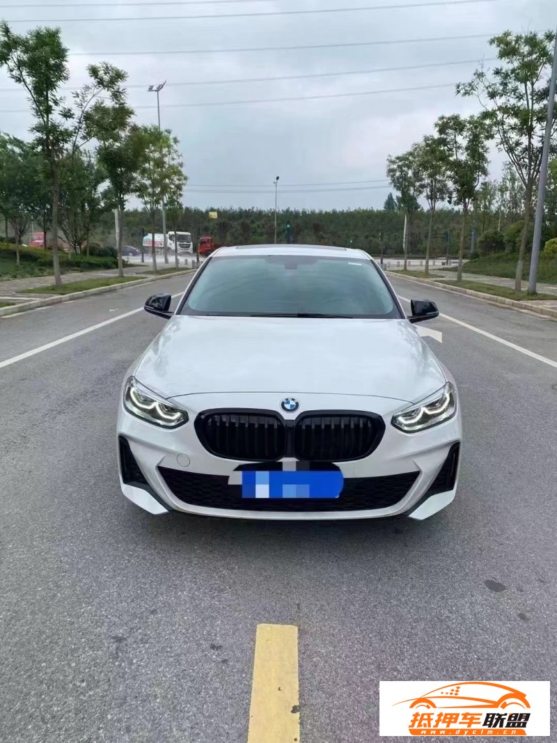  22年寶馬1系轎車 